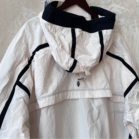 NEW Size M/L Free People FP Movement Peace Out Backpack Parachute Parka Jacket - Picture 7 of 10